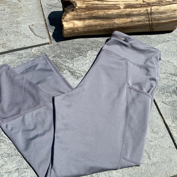 Nike Dri-Fit. Size Small. - Picture 3 of 6